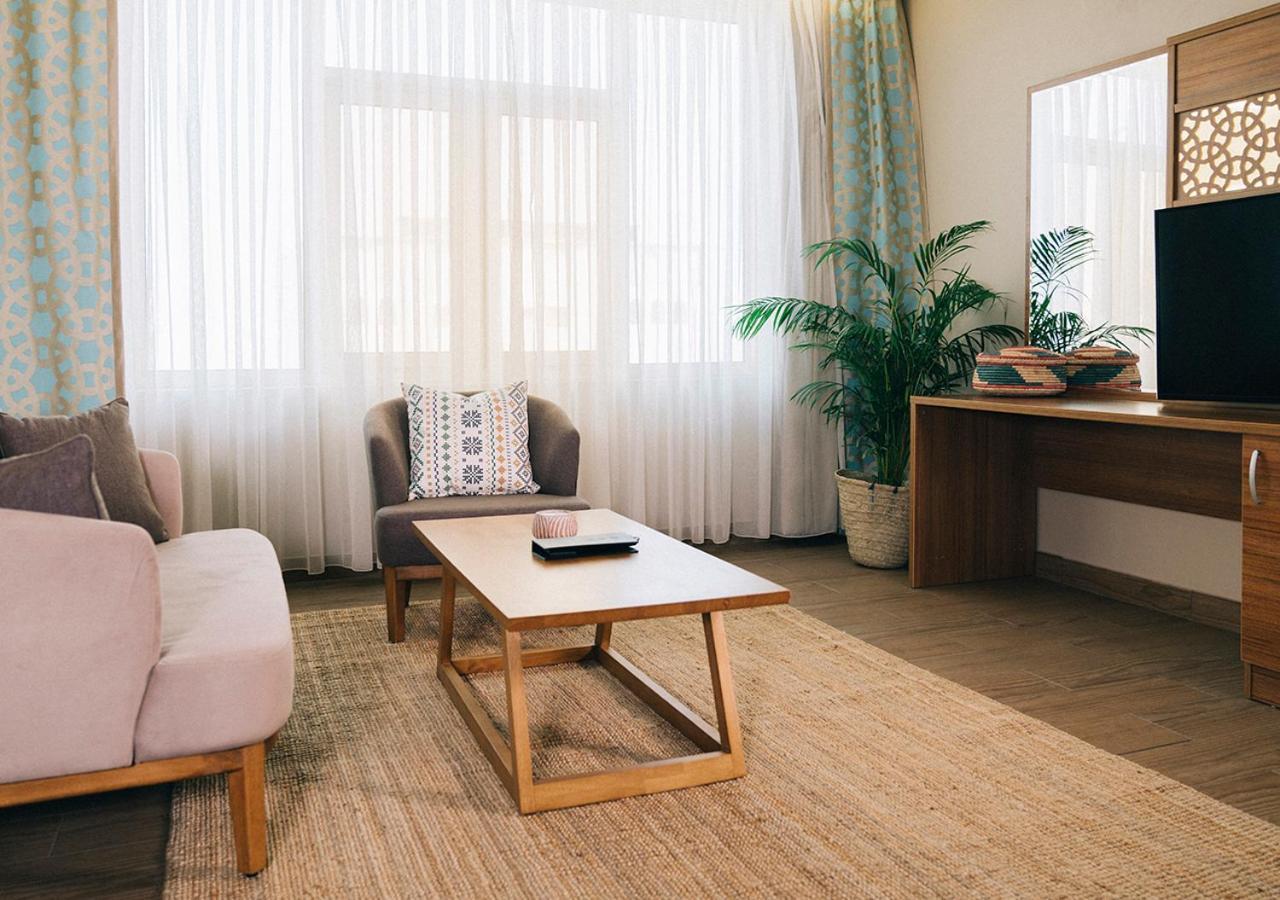 Jumana Hotel Янбу Екстериор снимка